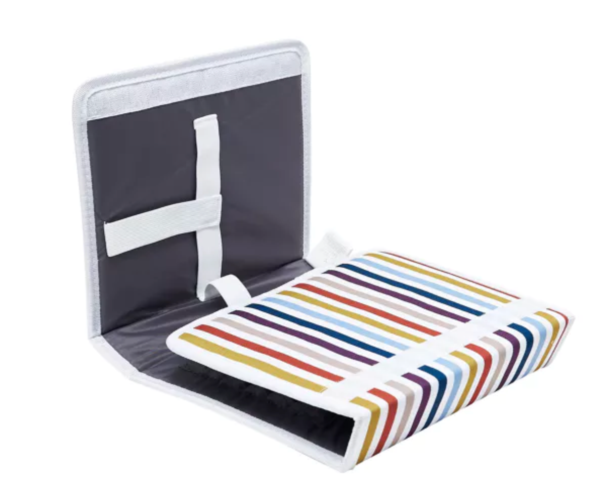 Country Living 4-Person Cutlery Picnic Set | Striped Carry Case