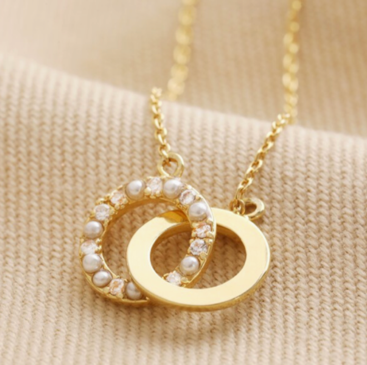 Interlocking Pearl and Crystal Circles Necklace | Gold