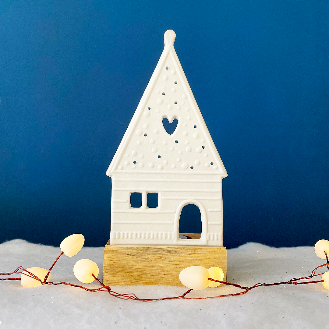 Tealight Holder: Gingerbread Heart House