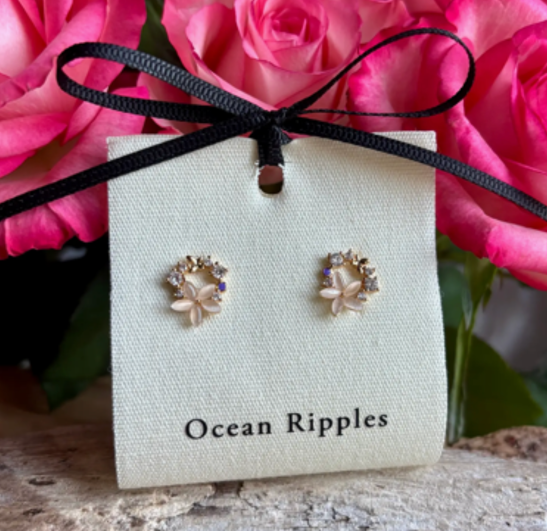 Peach Flower Wreath Stud Earrings