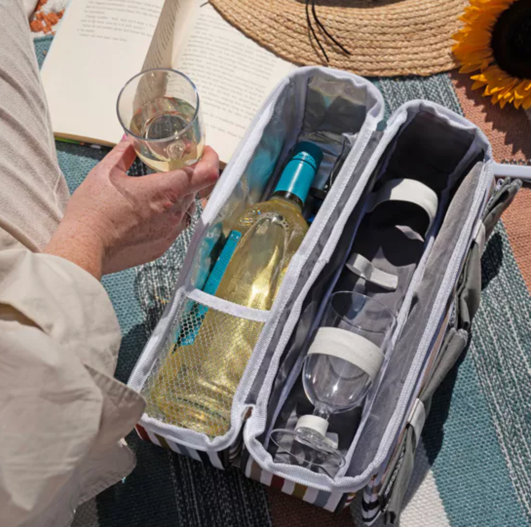 Country Living 2-Person Wine Bag – Striped Picnic Carrier Set