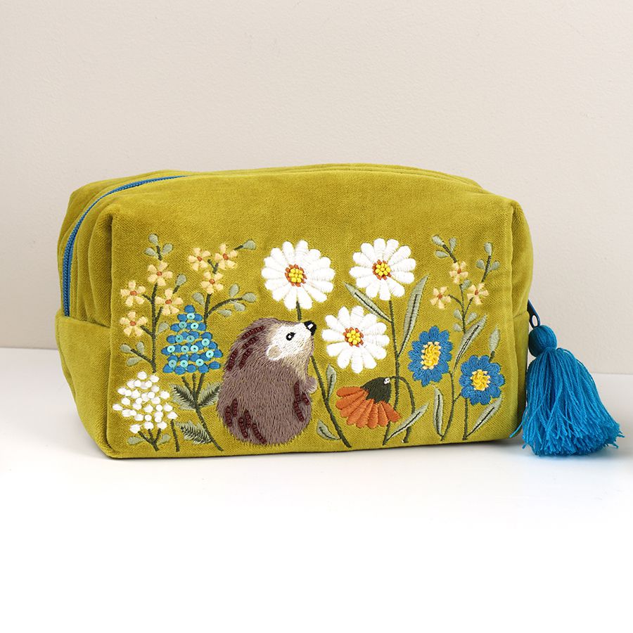 Cute hedgehog velvet make-up bag