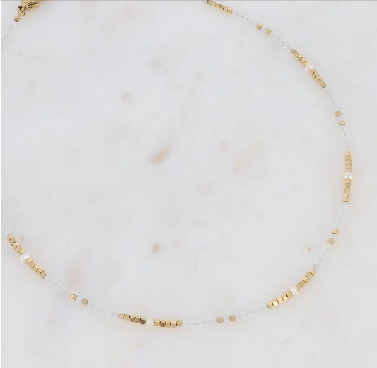 White Agate | Freshwater Pearl | Gold Tone Bead Necklace