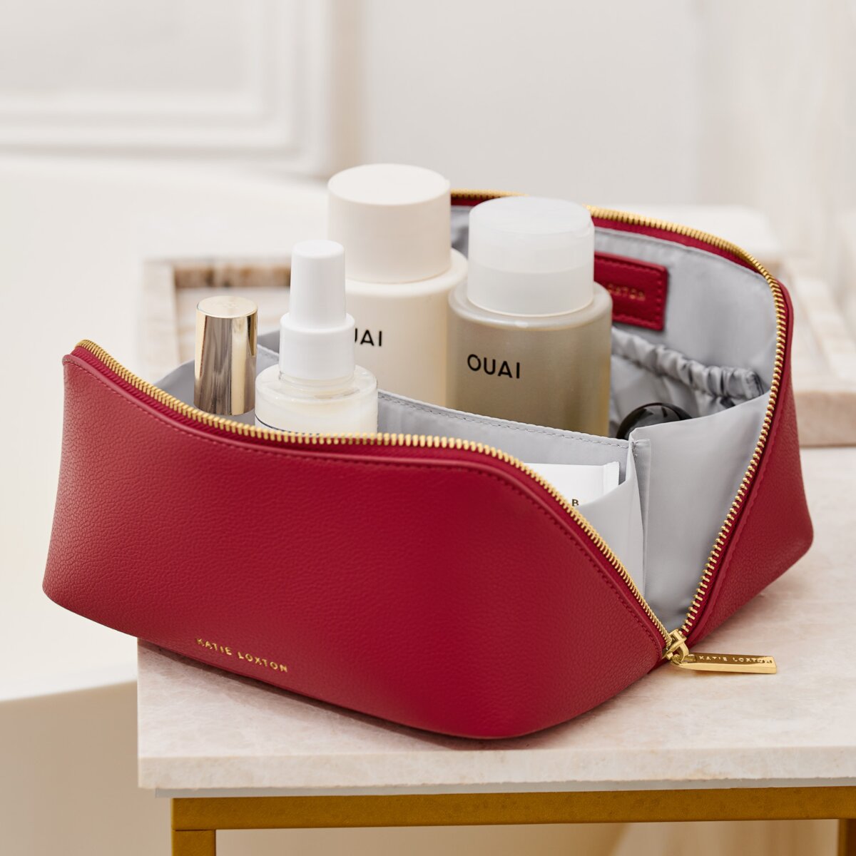 Katie Loxton |  Medium Makeup And Wash bag in Garnet Red