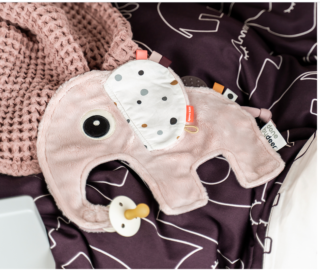 Elphee Elephant Cuddle Comforter - Powder