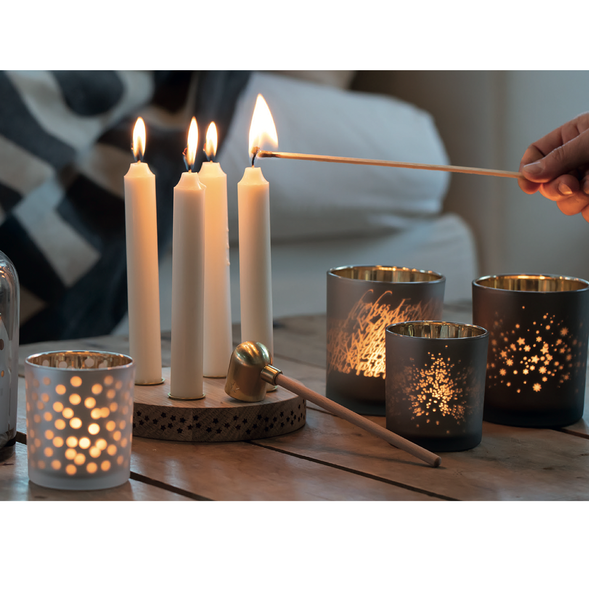 Glossy Light Tealight Holders